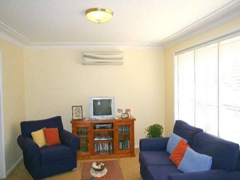 45 Caroline Crescent, Georges Hall NSW 2198