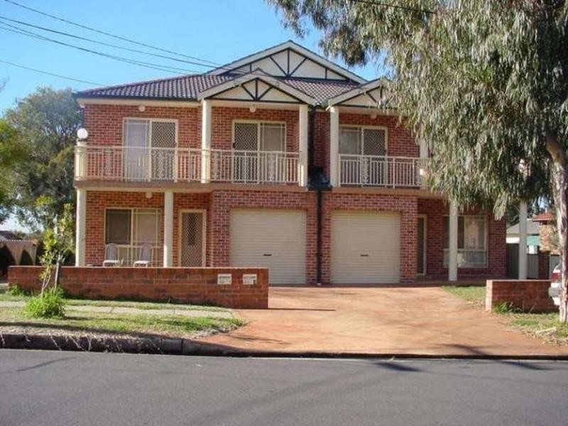 2/36 Gleeson Avenue, Condell Park NSW 2200
