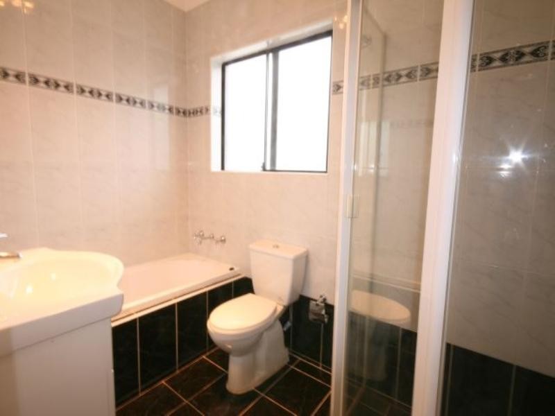 2/179 Mimosa Road, Greenacre NSW 2190