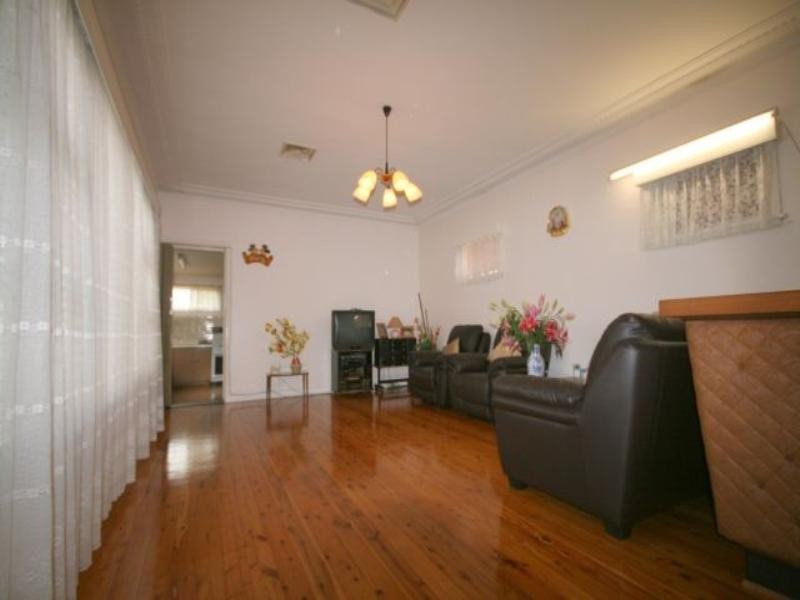 6 Warwick Street, Punchbowl NSW 2196