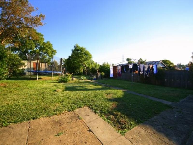 Mount Lewis NSW 2190