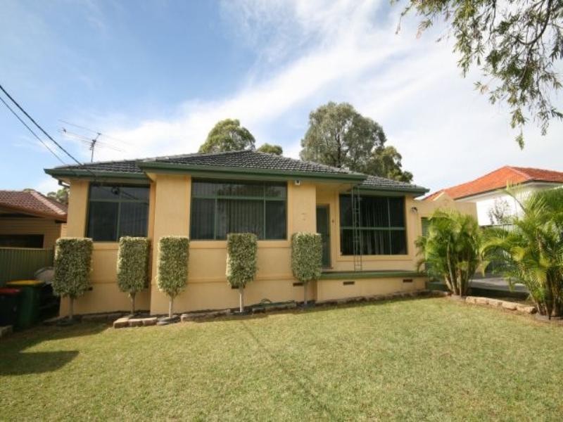 7 Leighdon Street, Bass Hill NSW 2197