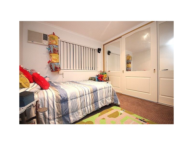 21 Larien Crescent, Birrong NSW 2143