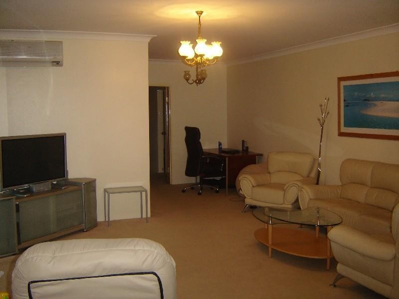 2/128 Chapel Road South, Bankstown NSW 2200