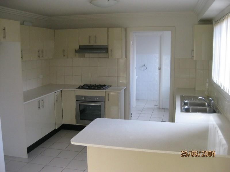 1/10-12 Pringle Avenue, Bankstown NSW 2200
