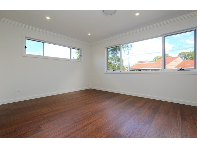 136 Rex Road, Georges Hall NSW 2198