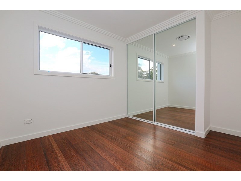 136 Rex Road, Georges Hall NSW 2198
