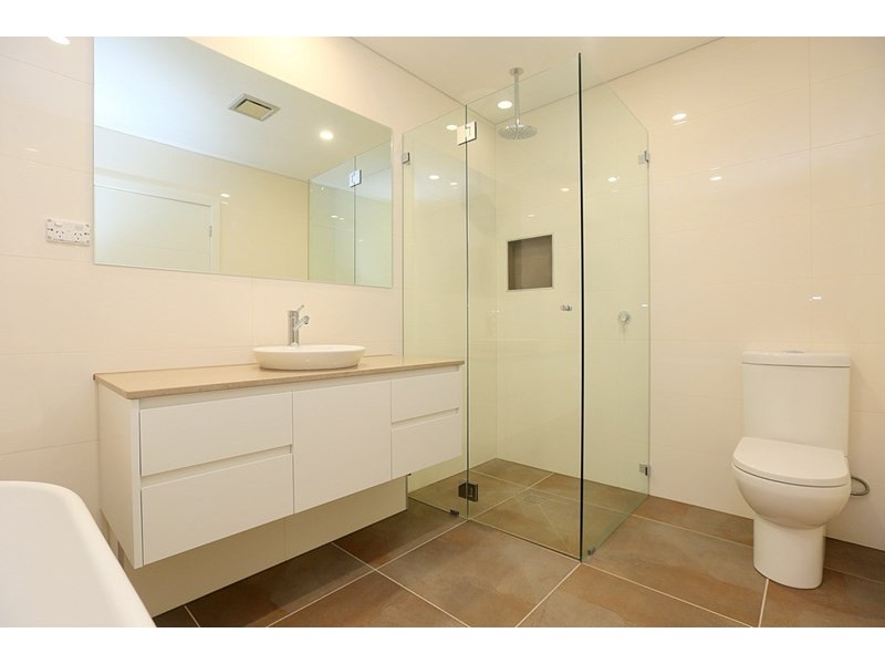 136 Rex Road, Georges Hall NSW 2198