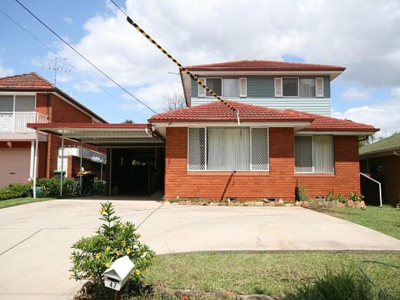 47 Sturt Avenue, Georges Hall NSW 2198