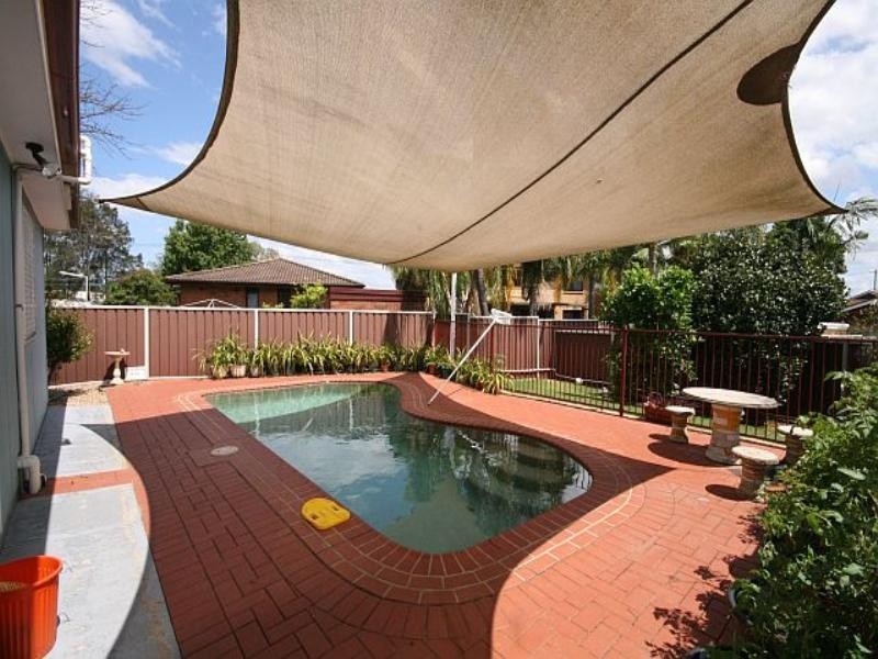 47 Sturt Avenue, Georges Hall NSW 2198