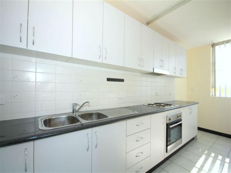 6/27 Raymond Street, Bankstown NSW 2200