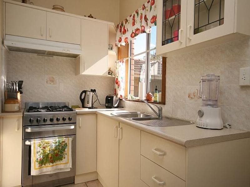 3 Robertson Crescent, Mount Lewis NSW 2190