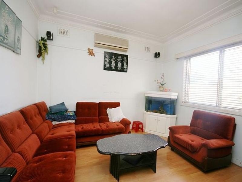 72 The River Road, Revesby NSW 2212