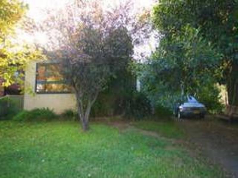 36 Sturt Avenue, Georges Hall NSW 2198