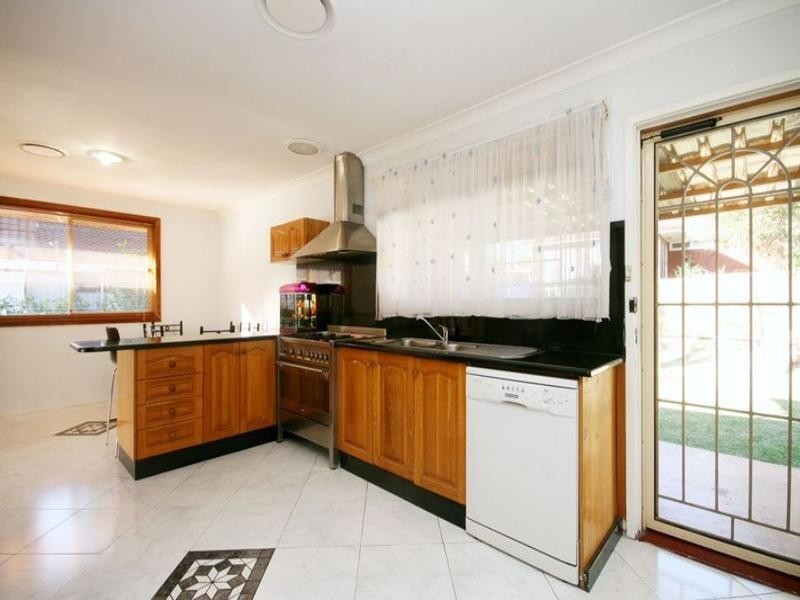 123 Amaroo Avenue, Georges Hall NSW 2198