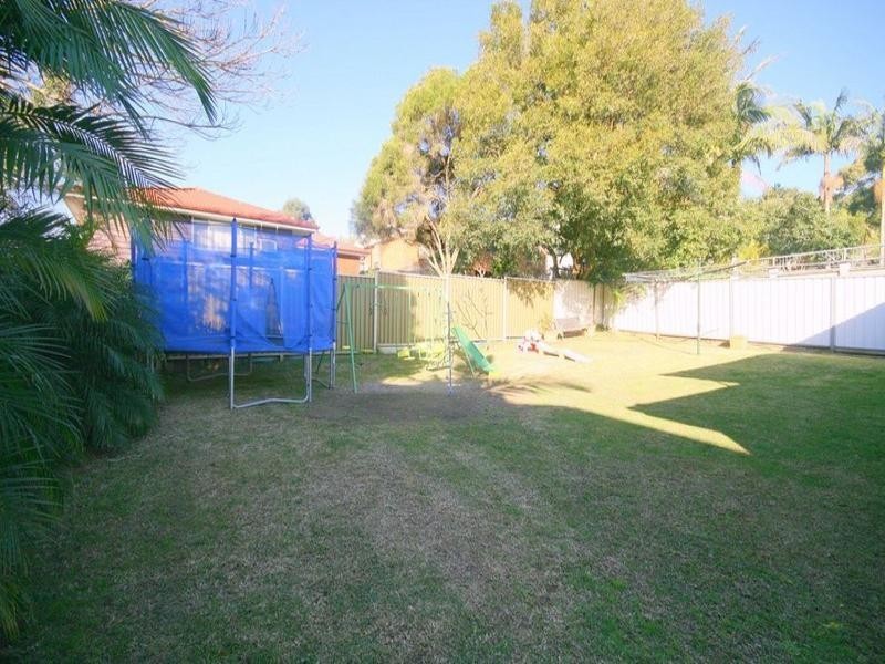 123 Amaroo Avenue, Georges Hall NSW 2198