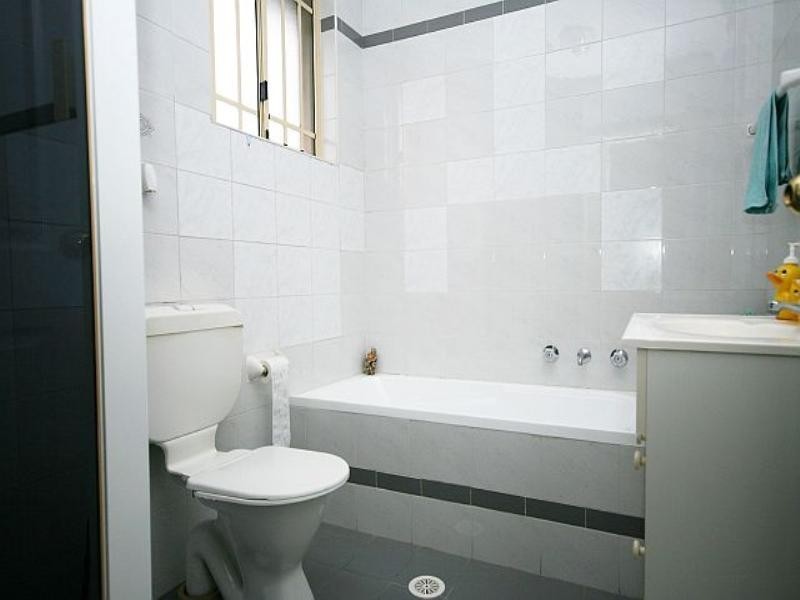 6/112 Dutton Street, Yagoona NSW 2199