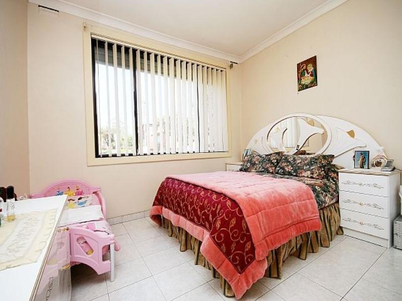 16 Adeline Street, Bass Hill NSW 2197