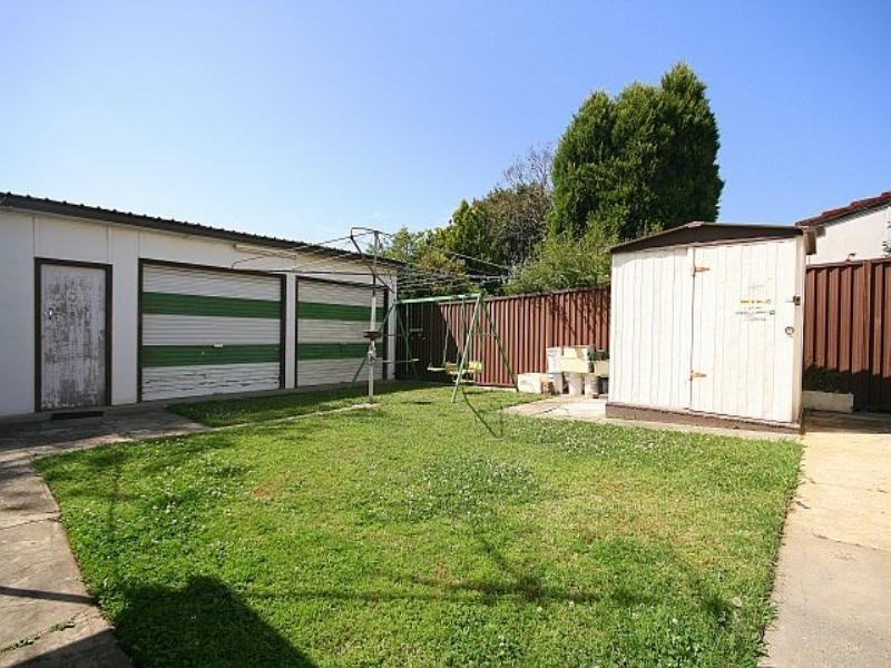 16 Adeline Street, Bass Hill NSW 2197