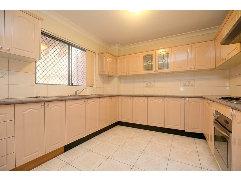 10/37-43 Sir Joseph Banks Street, Bankstown NSW 2200