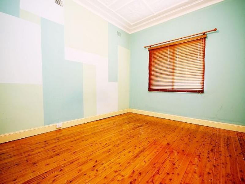 4 The Avenue, Hurlstone Park NSW 2193