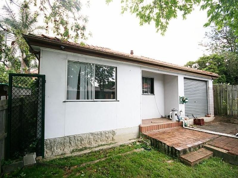 4 The Avenue, Hurlstone Park NSW 2193