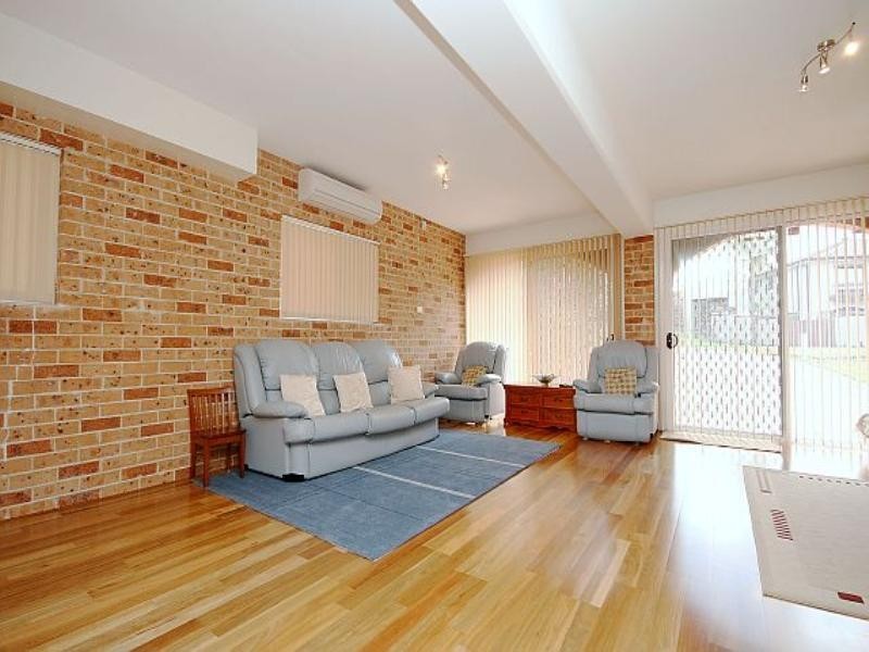1 Hazel Street, Georges Hall NSW 2198