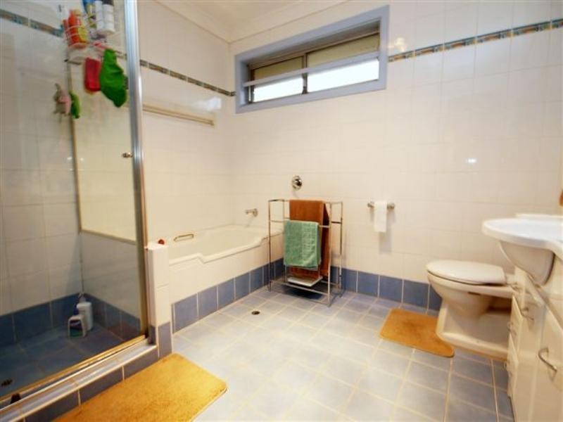 24 Saric Avenue, Georges Hall NSW 2198