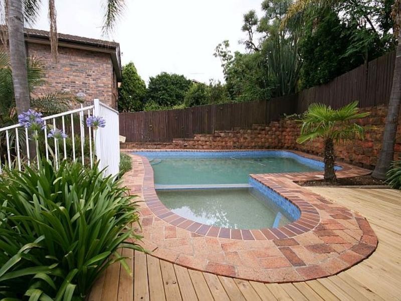 48 Carnavon Crescent, Georges Hall NSW 2198