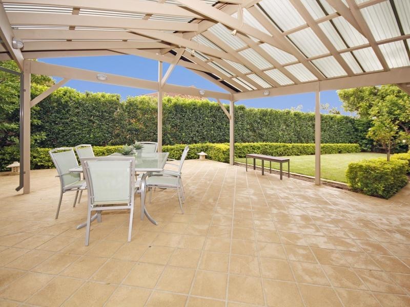 4 Jarrah Close, Alfords Point NSW 2234