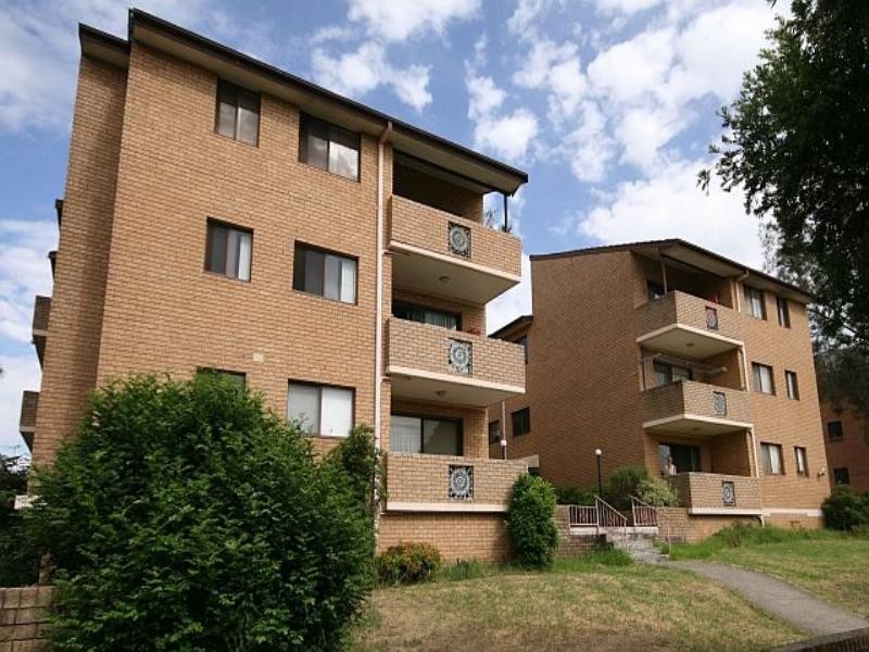 17/28 Weigand Avenue, Bankstown NSW 2200