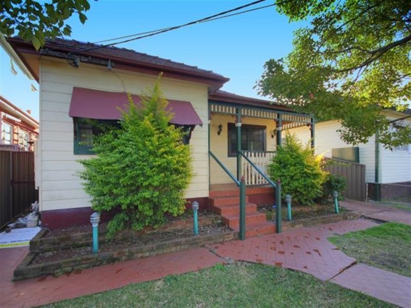 27 Beatrice Street, Bass Hill NSW 2197