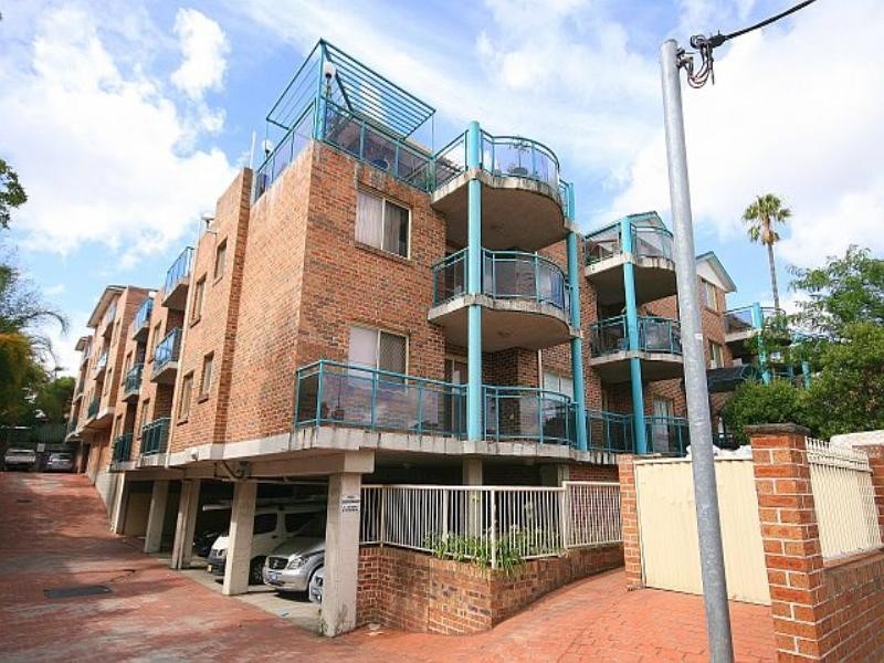 11/1 Rickard Road, Bankstown NSW 2200