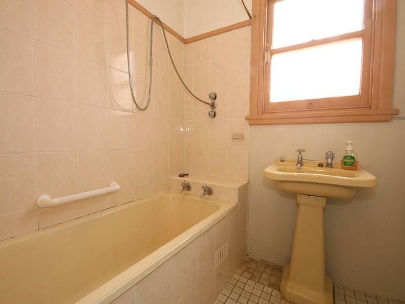 2 Angus Crescent, Yagoona NSW 2199