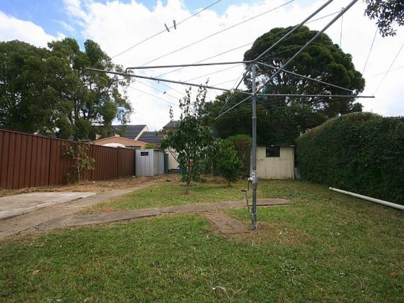 2 Angus Crescent, Yagoona NSW 2199