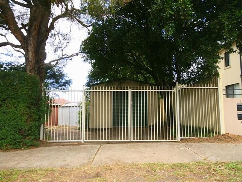 2 Angus Crescent, Yagoona NSW 2199