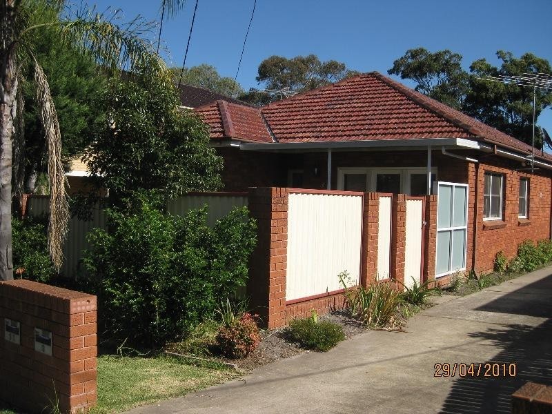 3 Mons Street, Condell Park NSW 2200