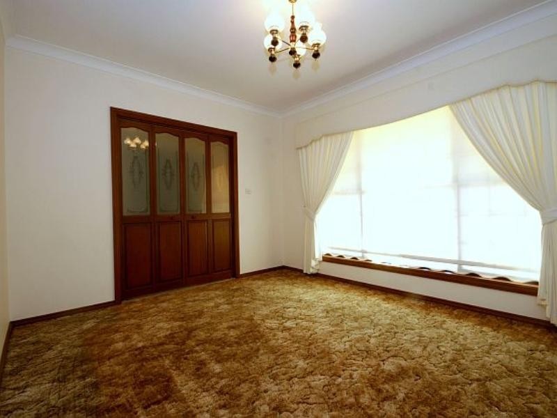 17 Bellevue Avenue, Georges Hall NSW 2198