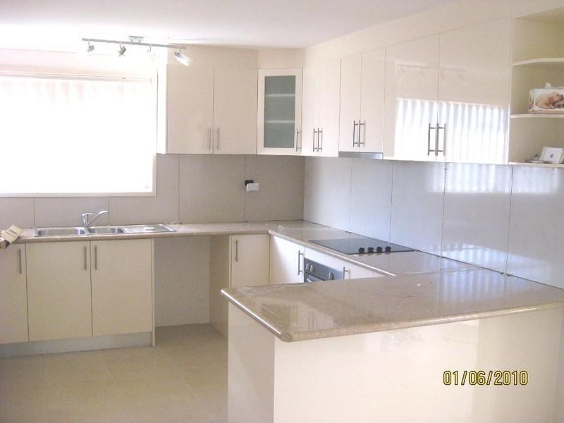 23 Lincoln Road, Georges Hall NSW 2198