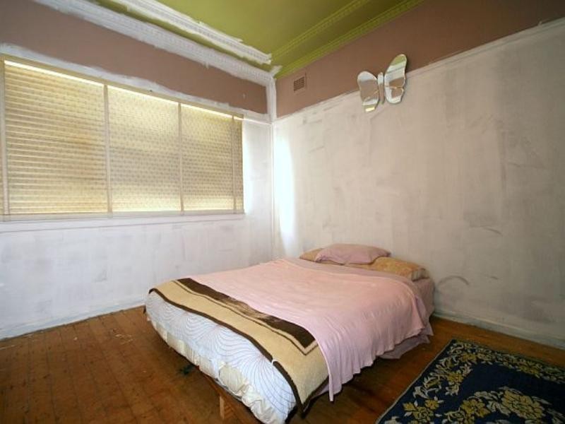 12 Lithgow Avenue, Yagoona NSW 2199