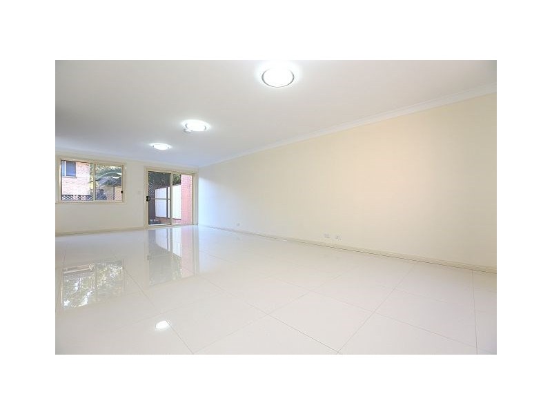 9/125 Rex Road, Georges Hall NSW 2198