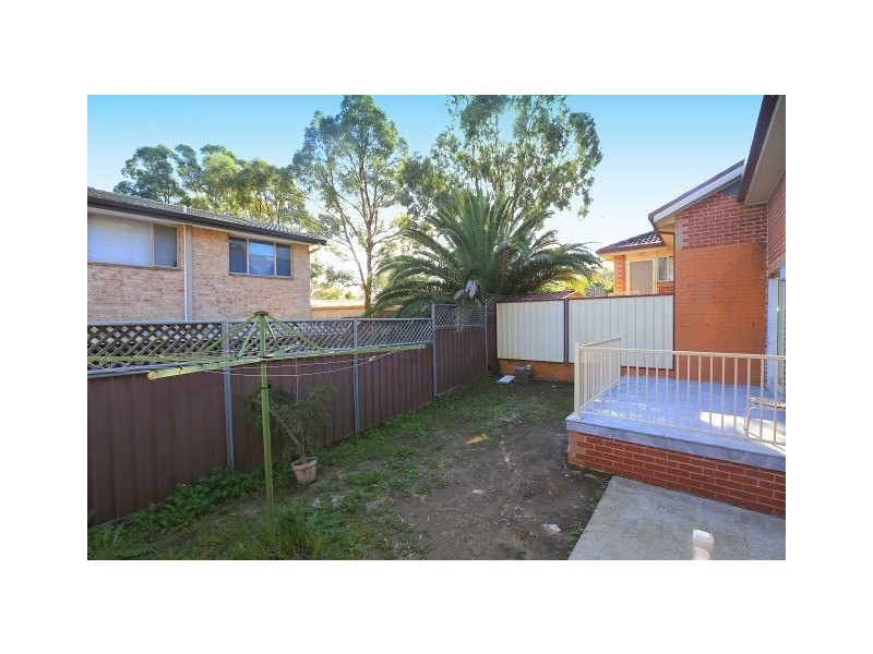 9/125 Rex Road, Georges Hall NSW 2198