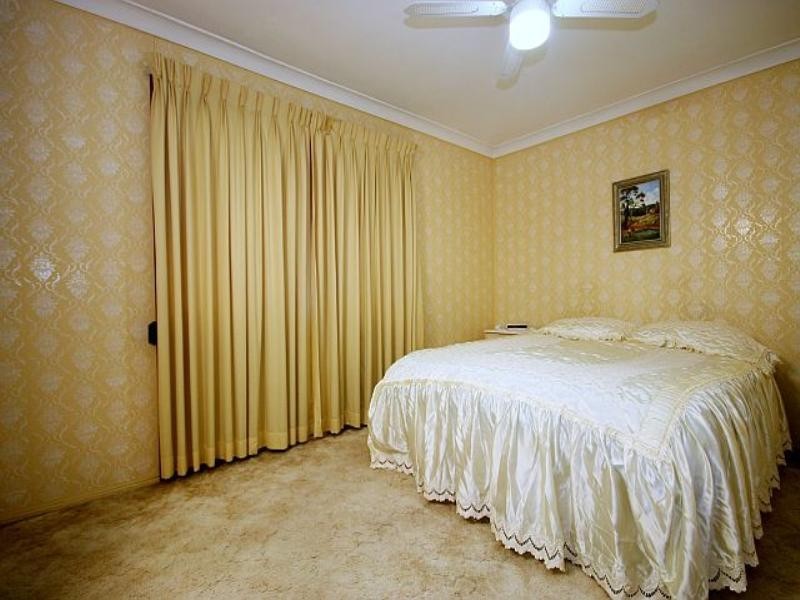 3 Bligh Close, Georges Hall NSW 2198