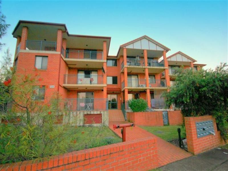 2/174-178 Chapel Road South, Bankstown NSW 2200