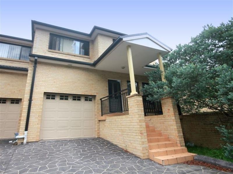 17/105 Bellevue Avenue, Georges Hall NSW 2198