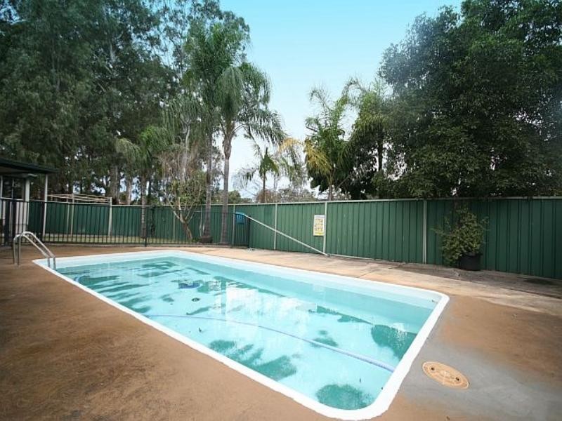 6 Arana Close, Georges Hall NSW 2198