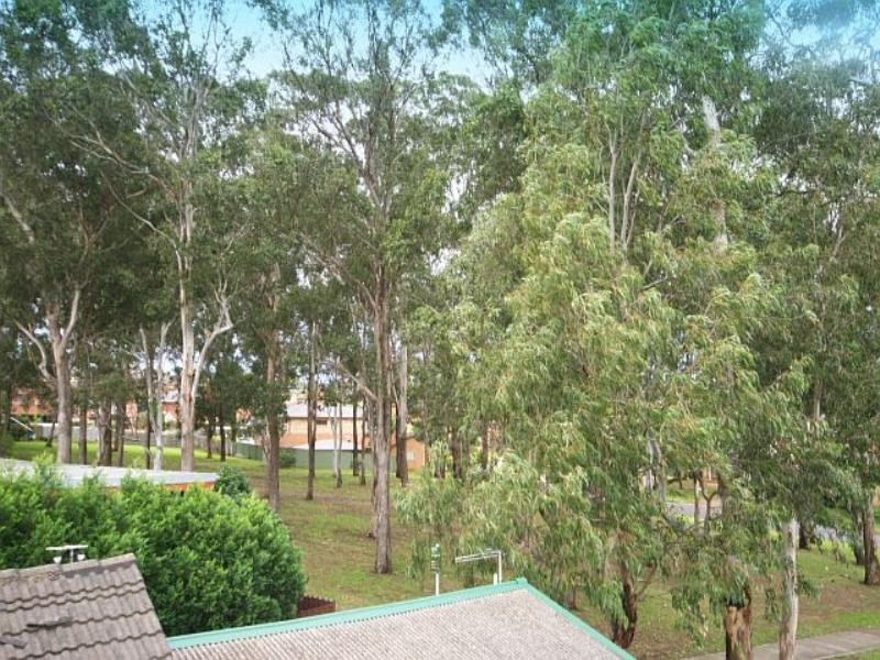 6 Arana Close, Georges Hall NSW 2198