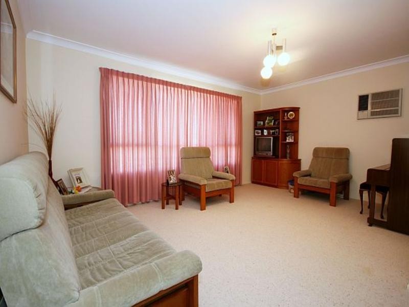 70 Flinders Road, Georges Hall NSW 2198