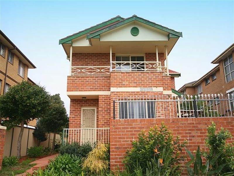 3/39 Rosemont Street, Punchbowl NSW 2196