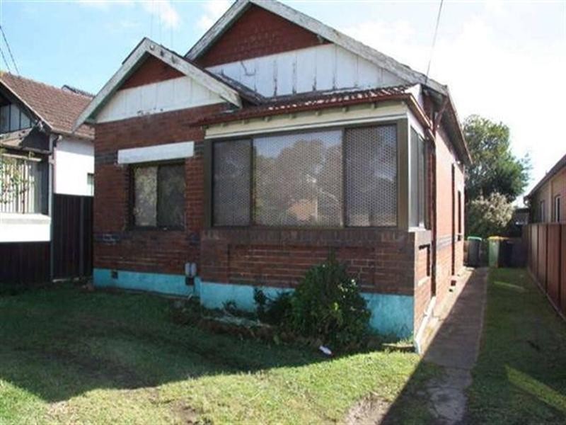 7 Warwick Street, Punchbowl NSW 2196